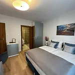 Lazur Pensionat 3*