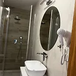 Lazur 3*