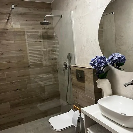 Lazur Casa de hóspedes 3*