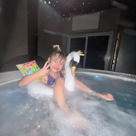 Casa de hóspedes Lazur 3*